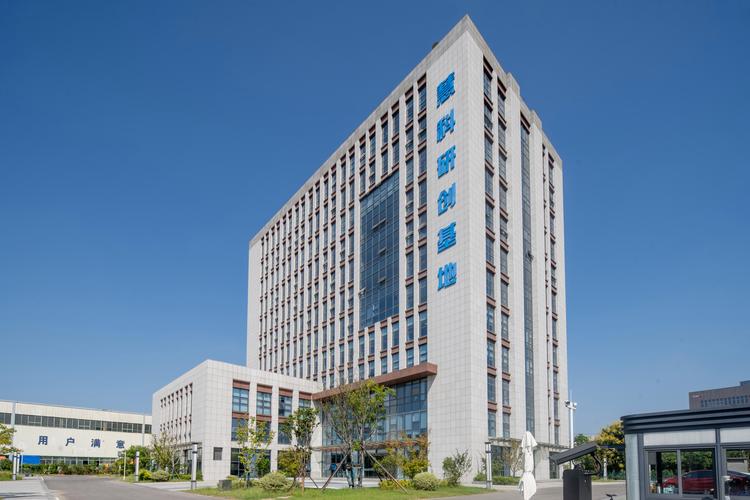 马金兵,公司经营范围包括:许可项目:第二类医疗器械生产;第